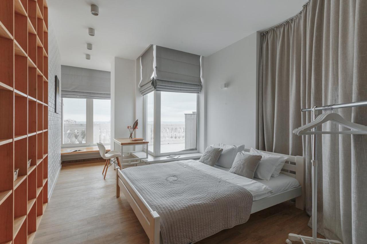 Royal Sky Apartments Odessa Exteriör bild