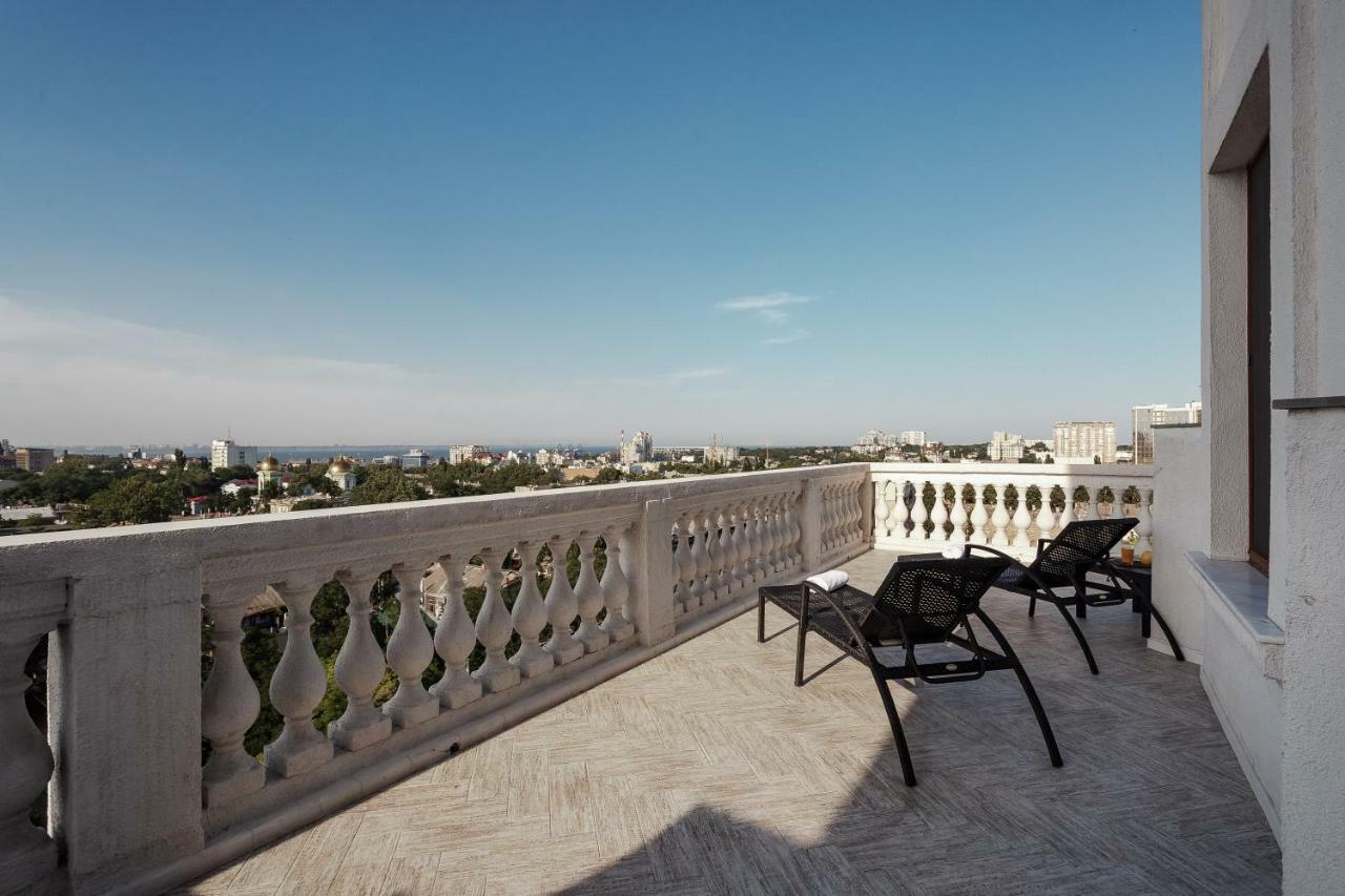 Royal Sky Apartments Odessa Exteriör bild