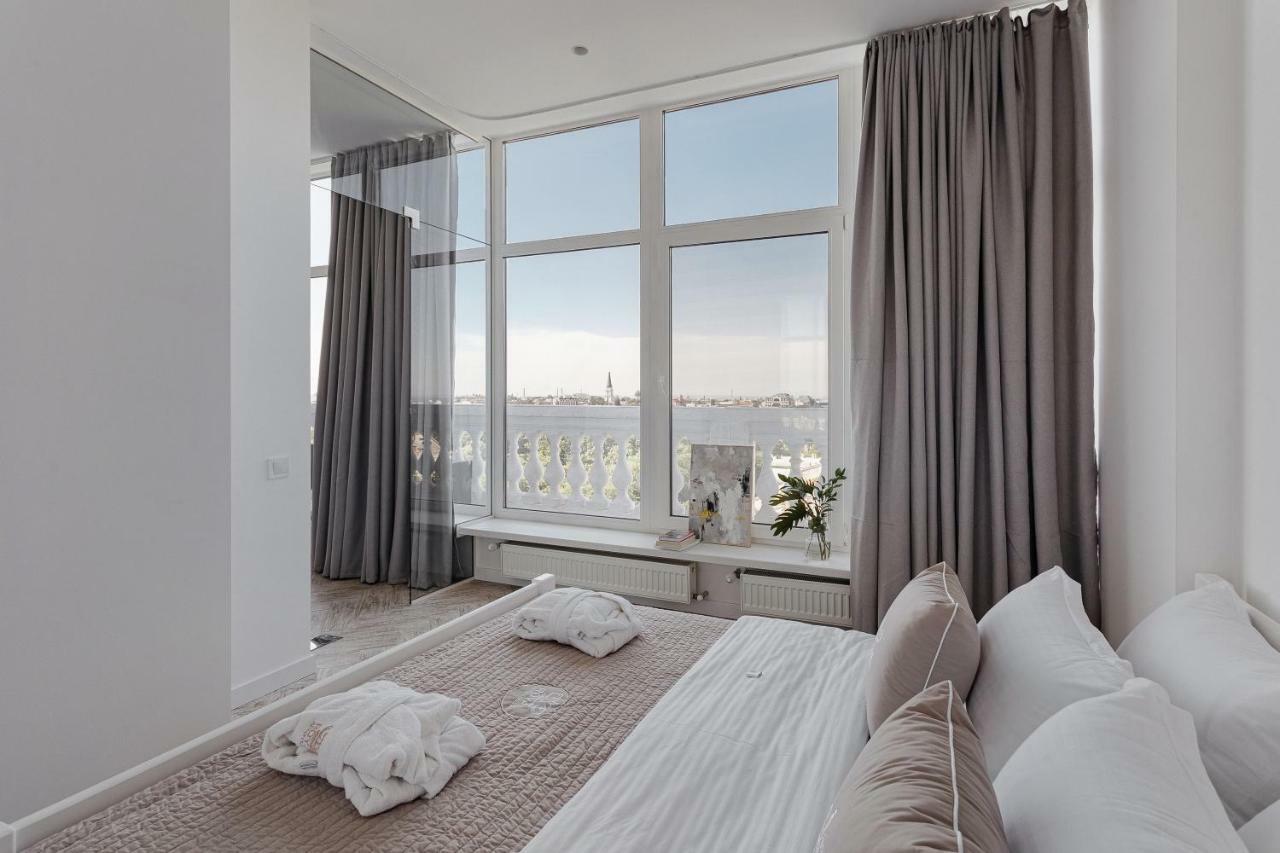 Royal Sky Apartments Odessa Exteriör bild