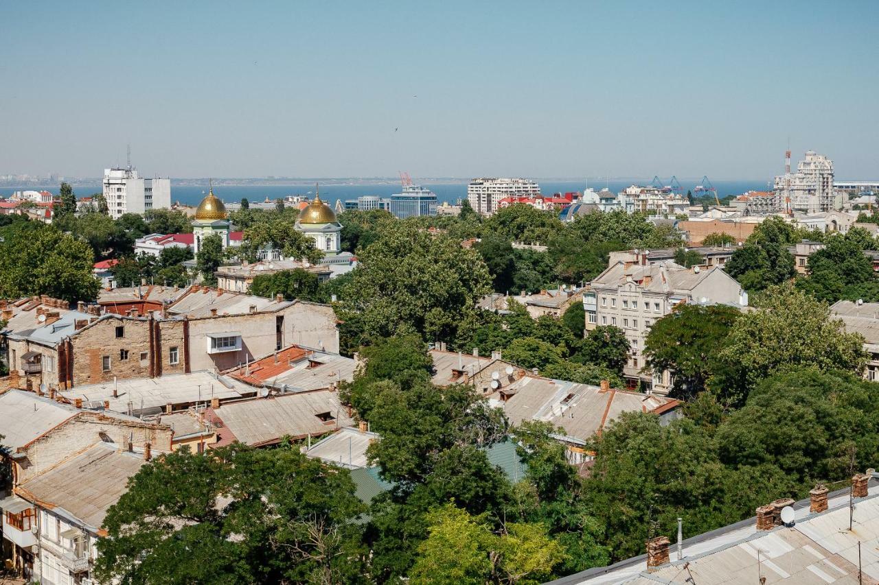 Royal Sky Apartments Odessa Exteriör bild